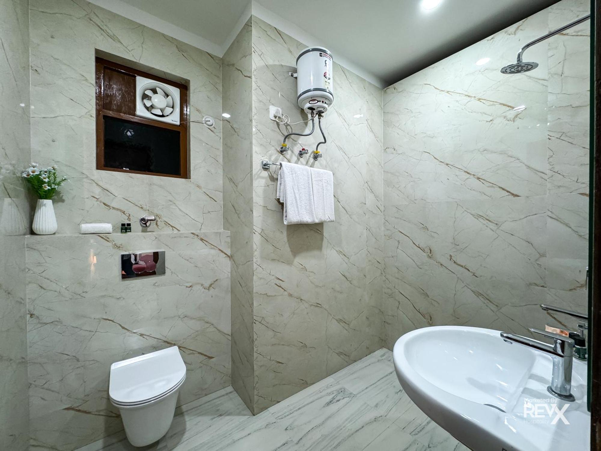 Guru Sadan A Luxe Stay Ayodhya Exterior foto