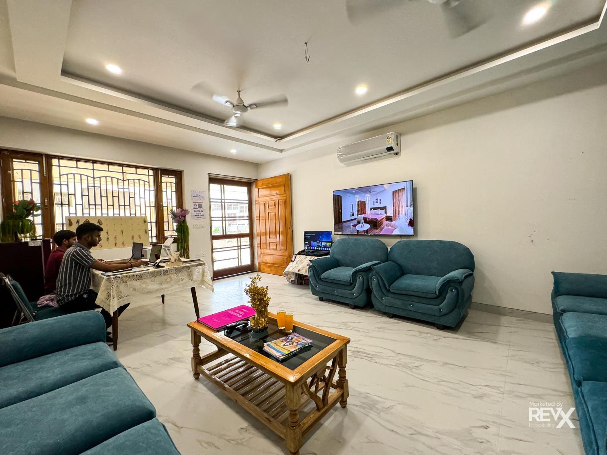 Guru Sadan A Luxe Stay Ayodhya Exterior foto